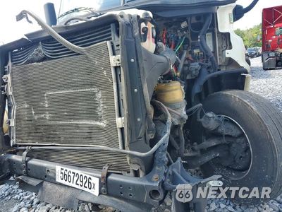 Zdjęcie 9 z 10 samochodu: 2019 FREIGHTLINER CASCADIA 125 SEMI TRUCK VIN:3AKJGLDR9KSKP0904 - miniatura