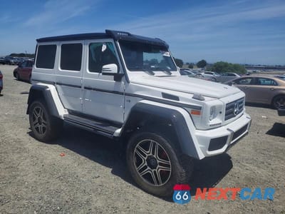 Czwarte zdjęcie samochodu z boku: 2018 MERCEDES-BENZ G 550 4X4 SQUARED VIN:WDCYC5FH3JX290161 - miniatura
