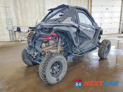 Czwarte zdjęcie samochodu z boku: 2021 POLARIS RZR UTILITY VEHICLE VIN:3NSRAD928MG614018 - miniatura