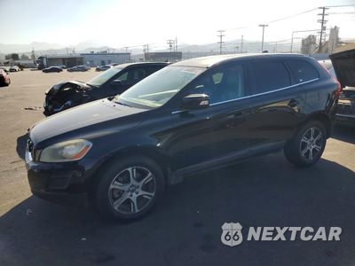 2013 VOLVO XC60 T6 YV4902DZ2D2449599 - główne zdjęcie licytacji z USA - miniatura