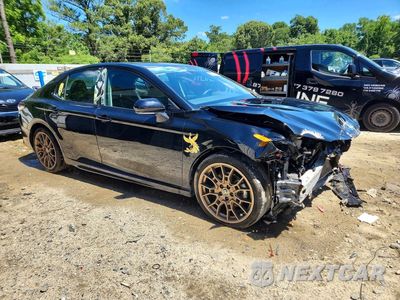 Czwarte zdjęcie samochodu z boku: 2023 TOYOTA CAMRY HYBRID SE NIGHTSHADE VIN:4T1G31AK5PU057420 - miniatura