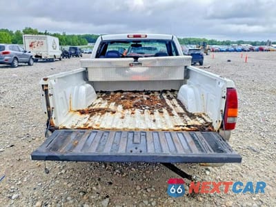 Zdjęcie 6 z 12 samochodu: 2002 CHEVROLET SILVERADO K1500 VIN:1GCEK14T62Z151269 - miniatura