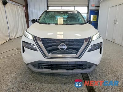 Piąte zdjęcie samochodu w środku: 2023 NISSAN ROGUE S VIN:5N1BT3AB3PC856138 - miniatura