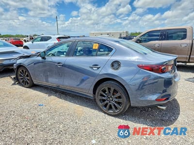 Drugie zdjęcie samochodu z przodu: 2025 MAZDA 3 PREFERRED VIN:JM1BPBCM5S1774787 - miniatura