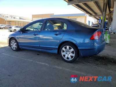 Drugie zdjęcie samochodu z przodu: 2008 HONDA CIVIC LX VIN:2HGFA165X8H526614 - miniatura