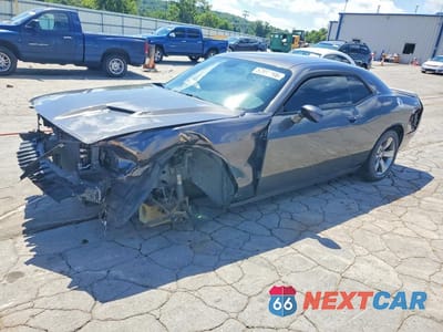 2019 DODGE CHALLENGER SXT 2C3CDZAG3KH525302 - główne zdjęcie licytacji z USA - miniatura