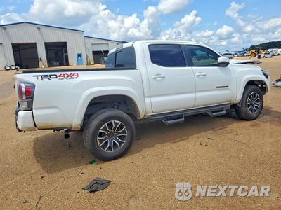 Trzecie zdjęcie samochodu z tyłu: 2022 TOYOTA TACOMA TRD SPORT VIN:3TMCZ5AN7NM512014 - miniatura