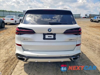 Zdjęcie 6 z 13 samochodu: 2026 BMW X5 XDRIVE50E VIN:5UX43EU02T9129016 - miniatura