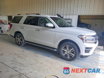 Czwarte zdjęcie samochodu z boku: 2023 FORD EXPEDITION LIMITED VIN:1FMJU2A88PEA40103 - miniatura