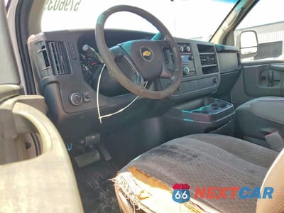 Zdjęcie 8 z 12 samochodu: 2012 CHEVROLET EXPRESS G2500 VIN:1GCWGFBA5C1201499 - miniatura