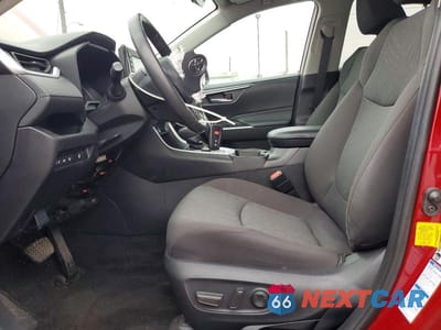 Zdjęcie 7 z 13 samochodu: 2021 TOYOTA RAV4 XLE VIN:4T3RWRFV5MU025488 - miniatura