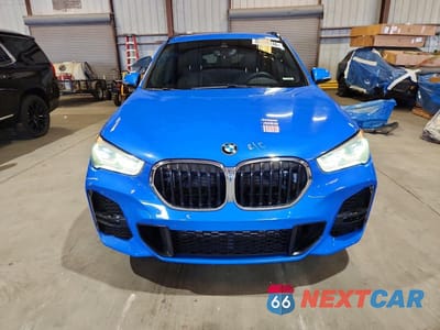 Piąte zdjęcie samochodu w środku: 2021 BMW X1 SDRIVE28I VIN:WBXJG7C06M5S33428 - miniatura