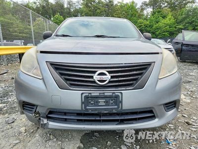Piąte zdjęcie samochodu w środku: 2014 NISSAN VERSA 1.6 S VIN:3N1CN7AP1EL807563 - miniatura