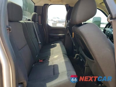 Zdjęcie 10 z 12 samochodu: 2013 CHEVROLET SILVERADO K1500 LT VIN:1GCRKSE72DZ107233 - miniatura