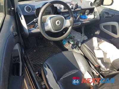 Zdjęcie 8 z 13 samochodu: 2015 SMART FORTWO PURE VIN:WMEEJ3BAXFK795745 - miniatura
