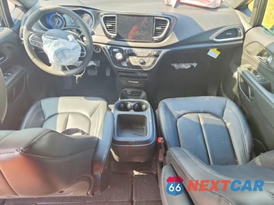 Zdjęcie 8 z 14 samochodu: 2025 CHRYSLER PACIFICA SELECT VIN:2C4RC1BG4SR598987 - miniatura