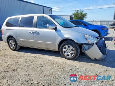 Czwarte zdjęcie samochodu z boku: 2006 KIA SEDONA LX VIN:KNDMB233966024235 - miniatura