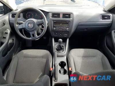 Zdjęcie 8 z 12 samochodu: 2013 VOLKSWAGEN JETTA BASE VIN:3VW1K7AJ9DM400394 - miniatura