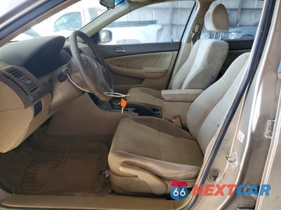 Zdjęcie 7 z 12 samochodu: 2003 HONDA ACCORD LX VIN:JHMCM56353C007902 - miniatura