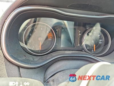 Zdjęcie 9 z 12 samochodu: 2019 JEEP CHEROKEE LATITUDE PLUS VIN:1C4PJLLBXKD154592 - miniatura