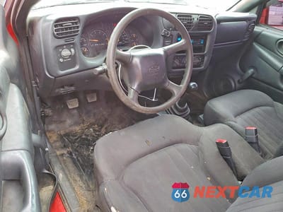 Zdjęcie 8 z 12 samochodu: 2003 CHEVROLET S TRUCK S10 VIN:1GCCS14H238216631 - miniatura