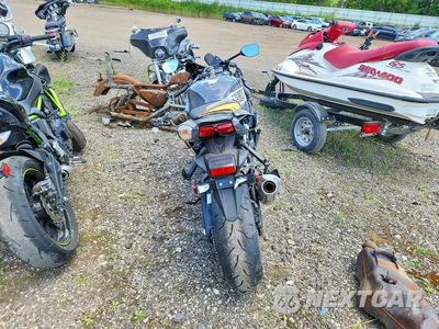 Czwarte zdjęcie samochodu z boku: 2025 SUZUKI GSX-R600 VIN:JS1GN7FA4S7101099 - miniatura