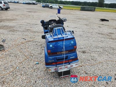 Czwarte zdjęcie samochodu z boku: 1992 HONDA GL1500 A VIN:1HFSC2208NA400386 - miniatura