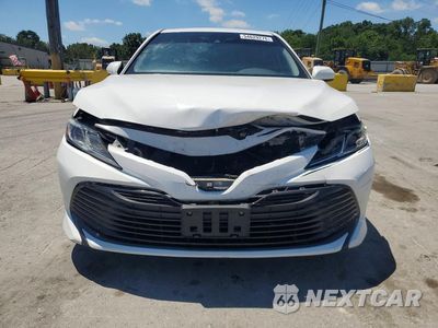 Piąte zdjęcie samochodu w środku: 2020 TOYT CAMRY VIN:4T1C11AK8LU883256 - miniatura