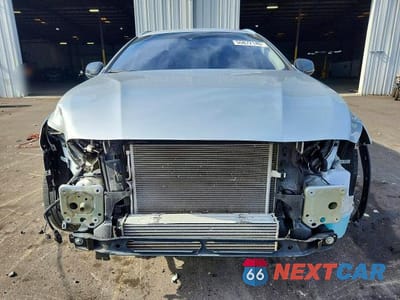 Piąte zdjęcie samochodu w środku: 2018 VOLVO V60 CROSS COUNTRY PREMIER VIN:YV440MWK9J2059195 - miniatura
