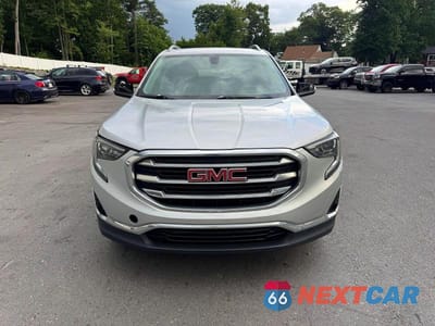Piąte zdjęcie samochodu w środku: 2019 GMC TERRAIN SLT VIN:3GKALPEV9KL239579 - miniatura