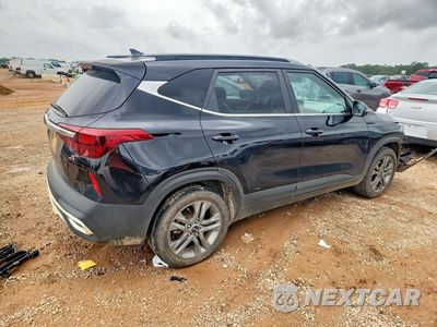 Trzecie zdjęcie samochodu z tyłu: 2021 KIA SELTOS S VIN:KNDEU2AA9M7096124 - miniatura