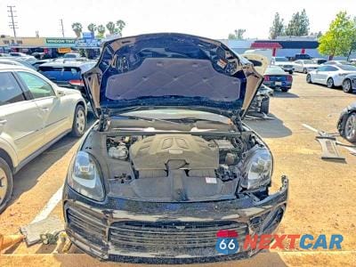 Zdjęcie 7 z 10 samochodu: 2021 PORSCHE CAYENNE VIN:WP1AA2AY9MDA03803 - miniatura