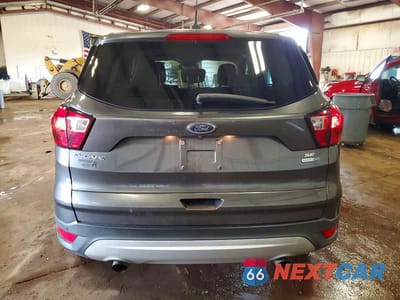 Zdjęcie 6 z 13 samochodu: 2019 FORD ESCAPE SE VIN:1FMCU9GDXKUC06822 - miniatura