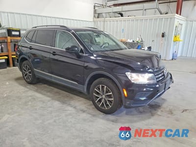 Czwarte zdjęcie samochodu z boku: 2020 VOLKSWAGEN TIGUAN SE VIN:3VV2B7AX1LM068401 - miniatura