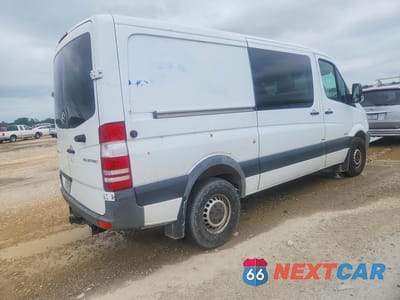 Trzecie zdjęcie samochodu z tyłu: 2014 MERCEDES BENZ SPRINTER 2500 VIN:WD3PE7DC7E5834848 - miniatura