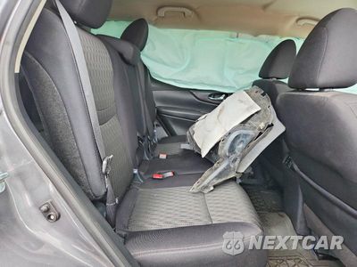 Zdjęcie 11 z 13 samochodu: 2019 NISSAN ROGUE S VIN:5N1AT2MT4KC836886 - miniatura