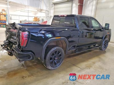 Trzecie zdjęcie samochodu z tyłu: 2024 GMC SIERRA K2500 AT4 VIN:1GT49PE75RF293572 - miniatura