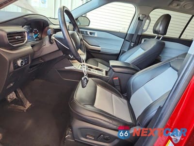Zdjęcie 7 z 13 samochodu: 2023 FORD EXPLORER XLT VIN:1FMSK7DH9PGA55524 - miniatura