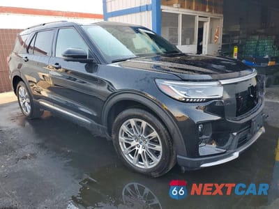 Czwarte zdjęcie samochodu z boku: 2026 FORD EXPLORER PLATINUM VIN:1FMUK8HH6TGA37470 - miniatura