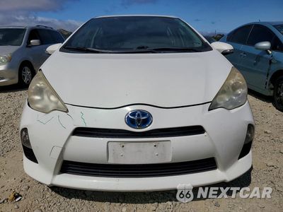 Piąte zdjęcie samochodu w środku: 2013 TOYOTA PRIUS C TWO VIN:JTDKDTB34D1051734 - miniatura
