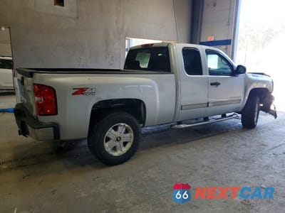 Trzecie zdjęcie samochodu z tyłu: 2012 CHEVROLET SILVERADO K1500 LT VIN:1GCRKSE79CZ288829 - miniatura