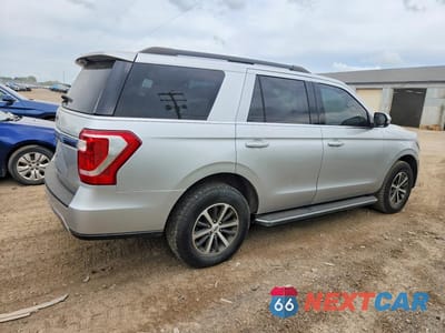 Trzecie zdjęcie samochodu z tyłu: 2019 FORD EXPEDITION XLT VIN:1FMJU1JT9KEA64899 - miniatura
