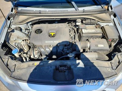 Zdjęcie 11 z 13 samochodu: 2017 HYUNDAI ELANTRA SE VIN:5NPD84LFXHH072937 - miniatura