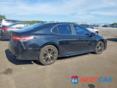 Trzecie zdjęcie samochodu z tyłu: 2019 TOYOTA CAMRY SE VIN:4T1B11HK6KU218324 - miniatura
