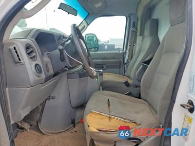 Zdjęcie 7 z 13 samochodu: 2010 FORD ECONOLINE E350 SUPER DUTY CUTAWAY VAN VIN:1FDSE3FL0ADA52652 - miniatura