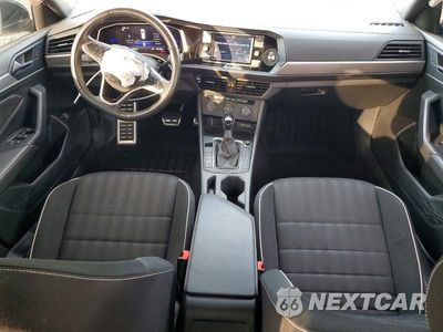 Zdjęcie 8 z 12 samochodu: 2024 VOLKSWAGEN JETTA SPORT VIN:3VWBM7BUXRM078993 - miniatura