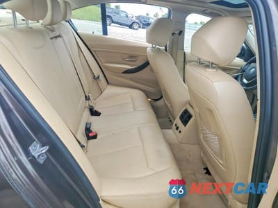 Zdjęcie 10 z 12 samochodu: 2014 BMW 328 XI VIN:WBA3B3C54EJ980587 - miniatura