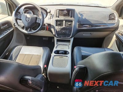 Zdjęcie 8 z 13 samochodu: 2015 DODGE GRAND CARAVAN SXT VIN:2C4RDGCG3FR651604 - miniatura