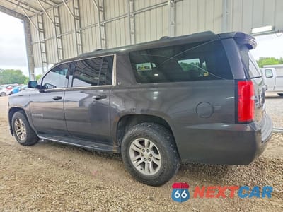 Drugie zdjęcie samochodu z przodu: 2017 CHEVROLET SUBURBAN K1500 LT VIN:1GNSKHKC5HR223934 - miniatura