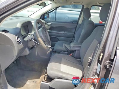 Zdjęcie 7 z 13 samochodu: 2015 JEEP COMPASS SPORT VIN:1C4NJDBB4FD393155 - miniatura